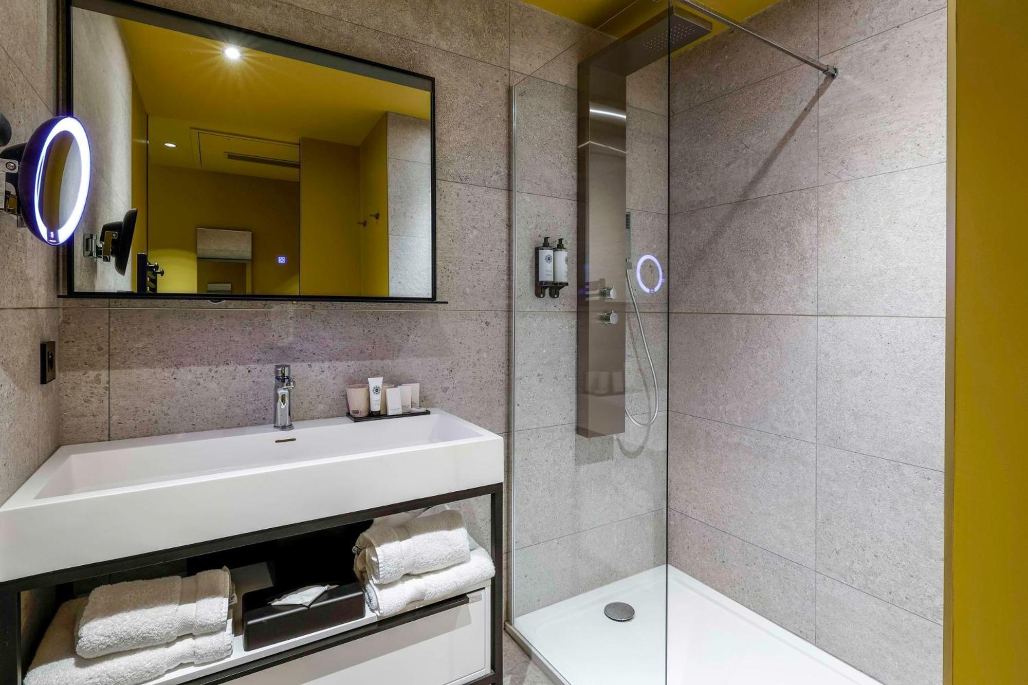 Leprince Hotel Spa; Best Western Premier Collection ルマン エクステリア 写真